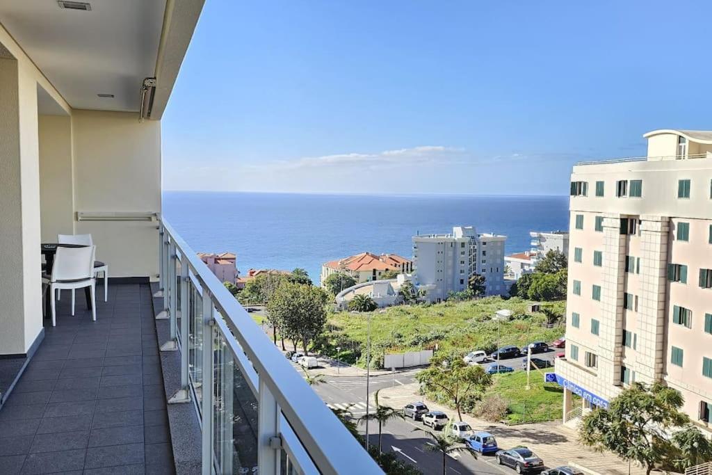 Apartmán Vista Mar - Ac, Pool & Gym Funchal  Exteriér fotografie